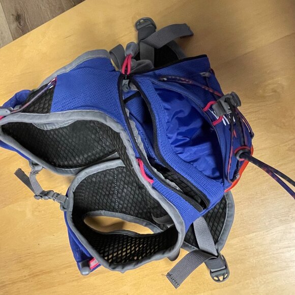 Ultimate Direction Ultra Vesta WMNS S/XS (Late 00's model) - Picture 4 of 12